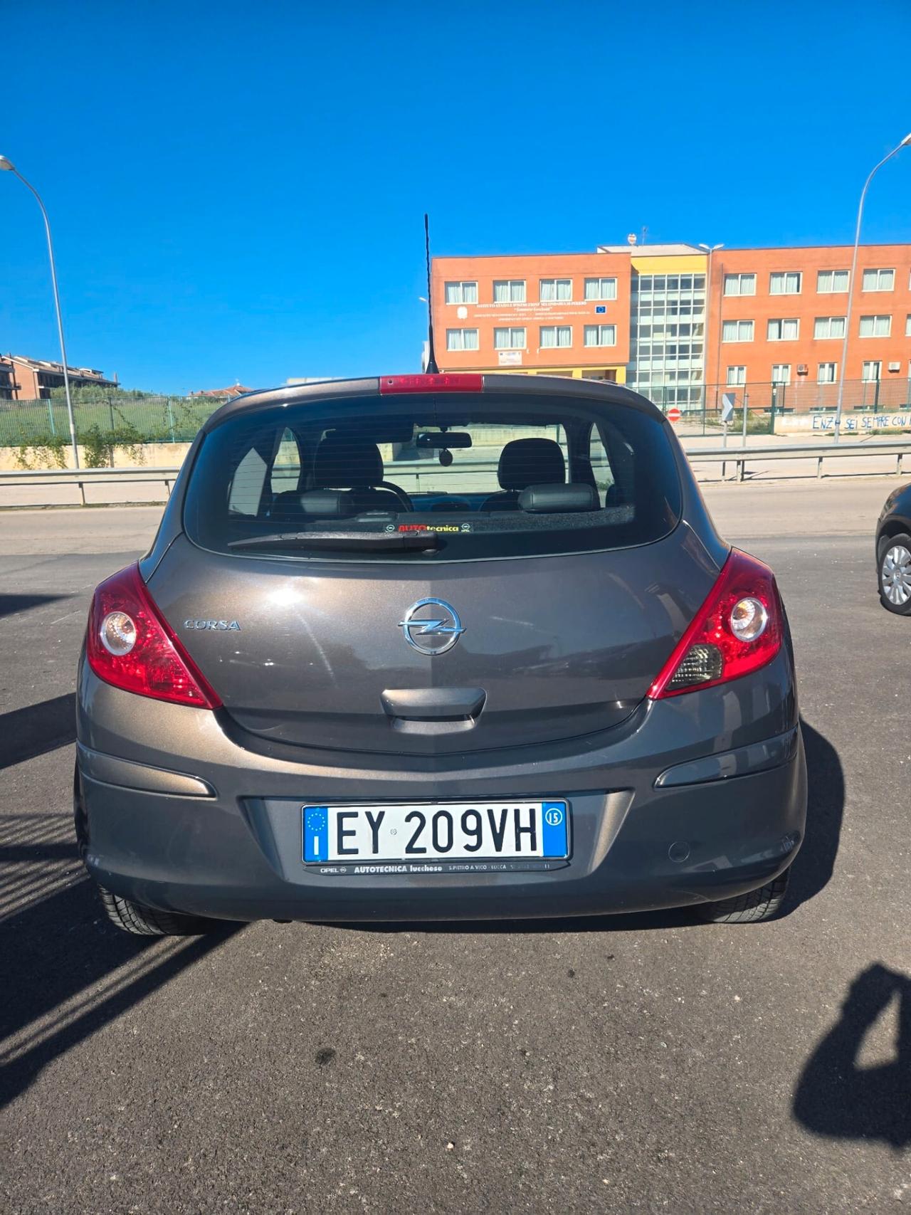 Opel Corsa 1.2 3 porte Edition