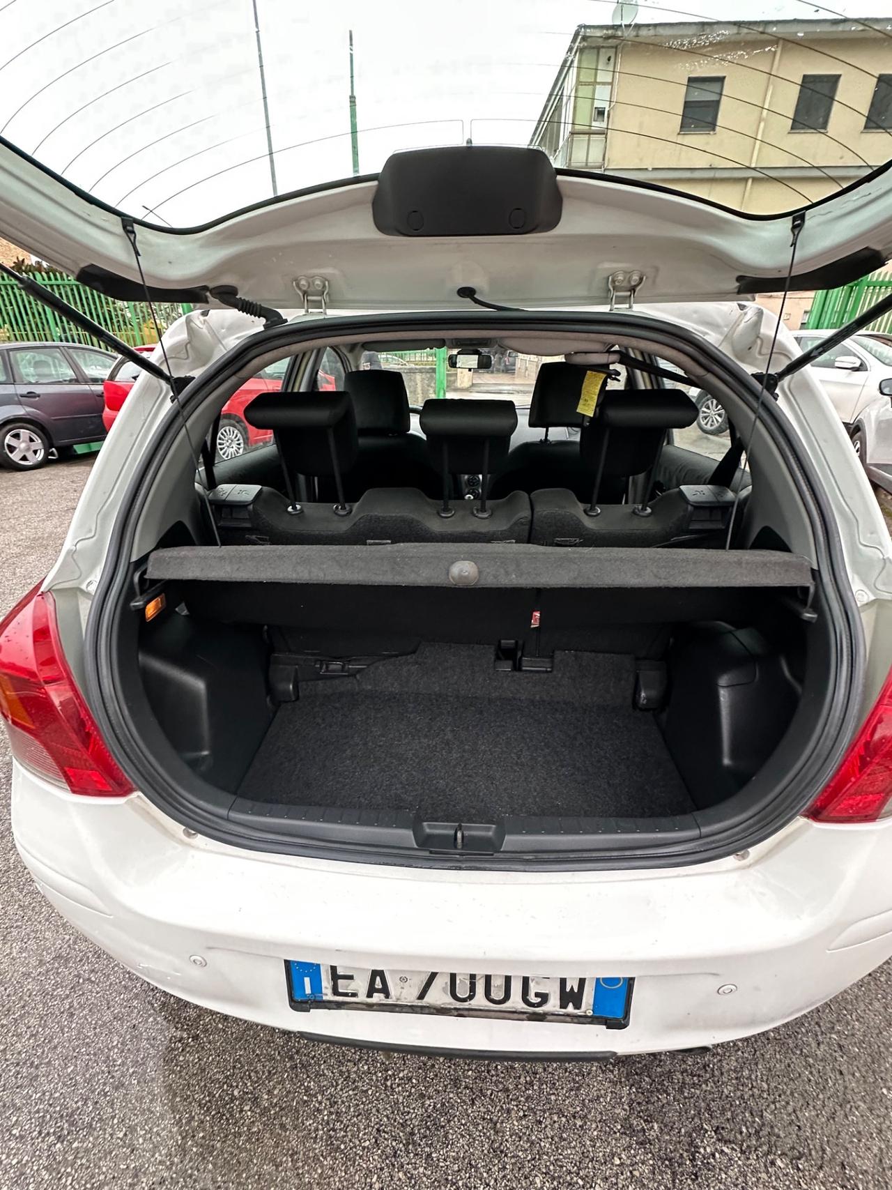 Toyota Yaris 1.0 5 porte Sol