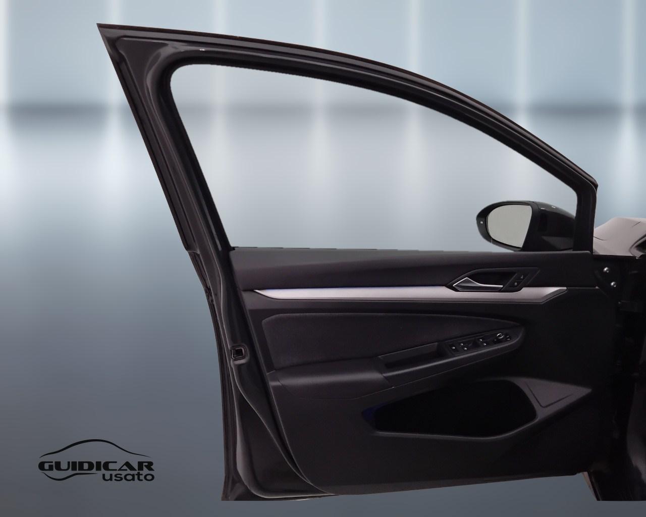 VOLKSWAGEN Golf VIII 2020 Variant - Golf Variant 2.0 tdi Life 115cv dsg