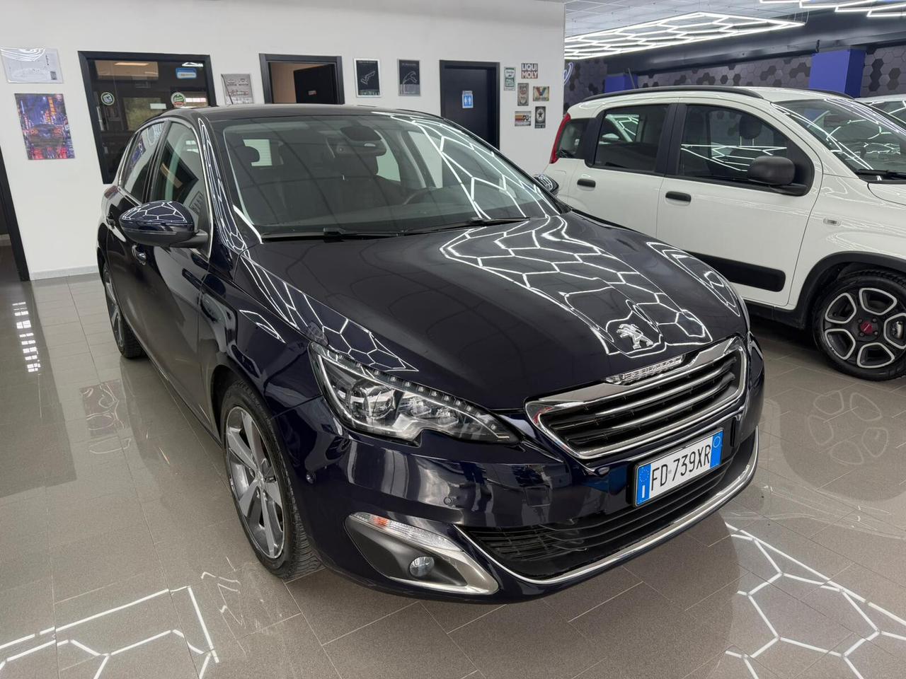 Peugeot 308 BlueHDi 120 S&S EAT6 Allure
