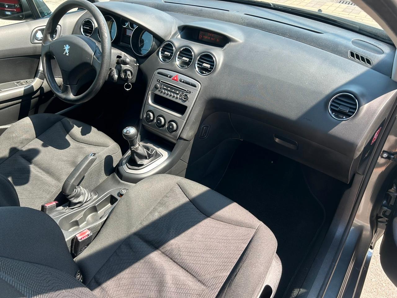 Peugeot 308 1.6 VTi 120CV 5p. - OK NEOPATENTATI