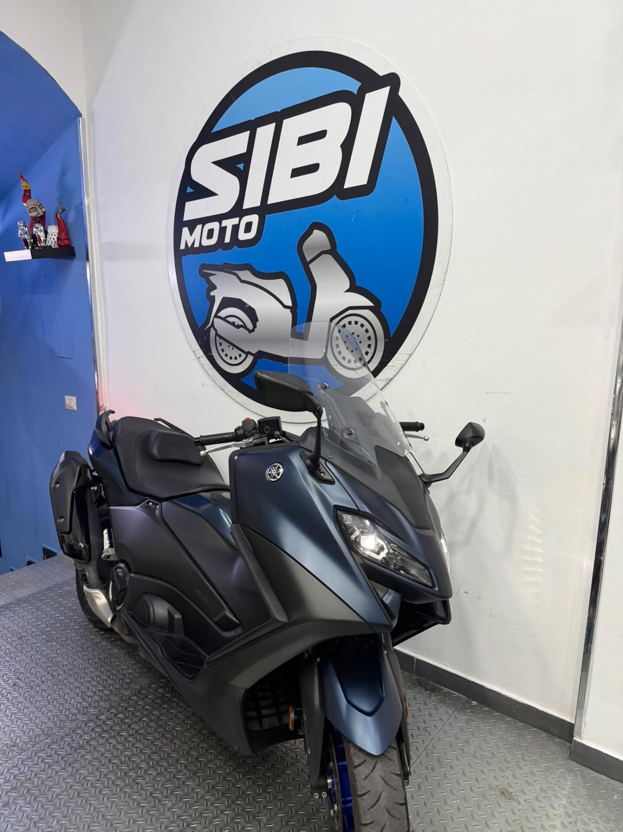 Yamaha T Max 560