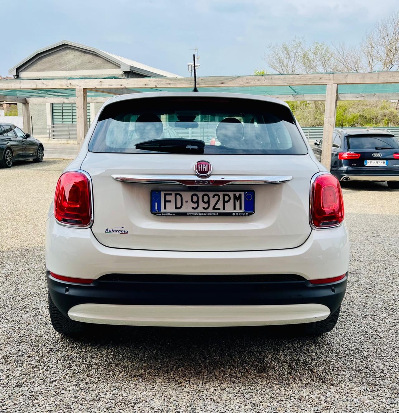 Fiat 500X con 21.365km !