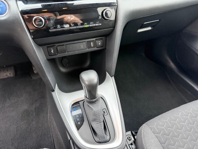 Toyota Yaris Cross 1.5 Hybrid 5p. E-CVT AWD-i Loun