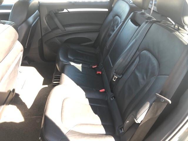 Audi Q7 3.0 V6 TDI 233CV quattro tiptronic 7 POSTI