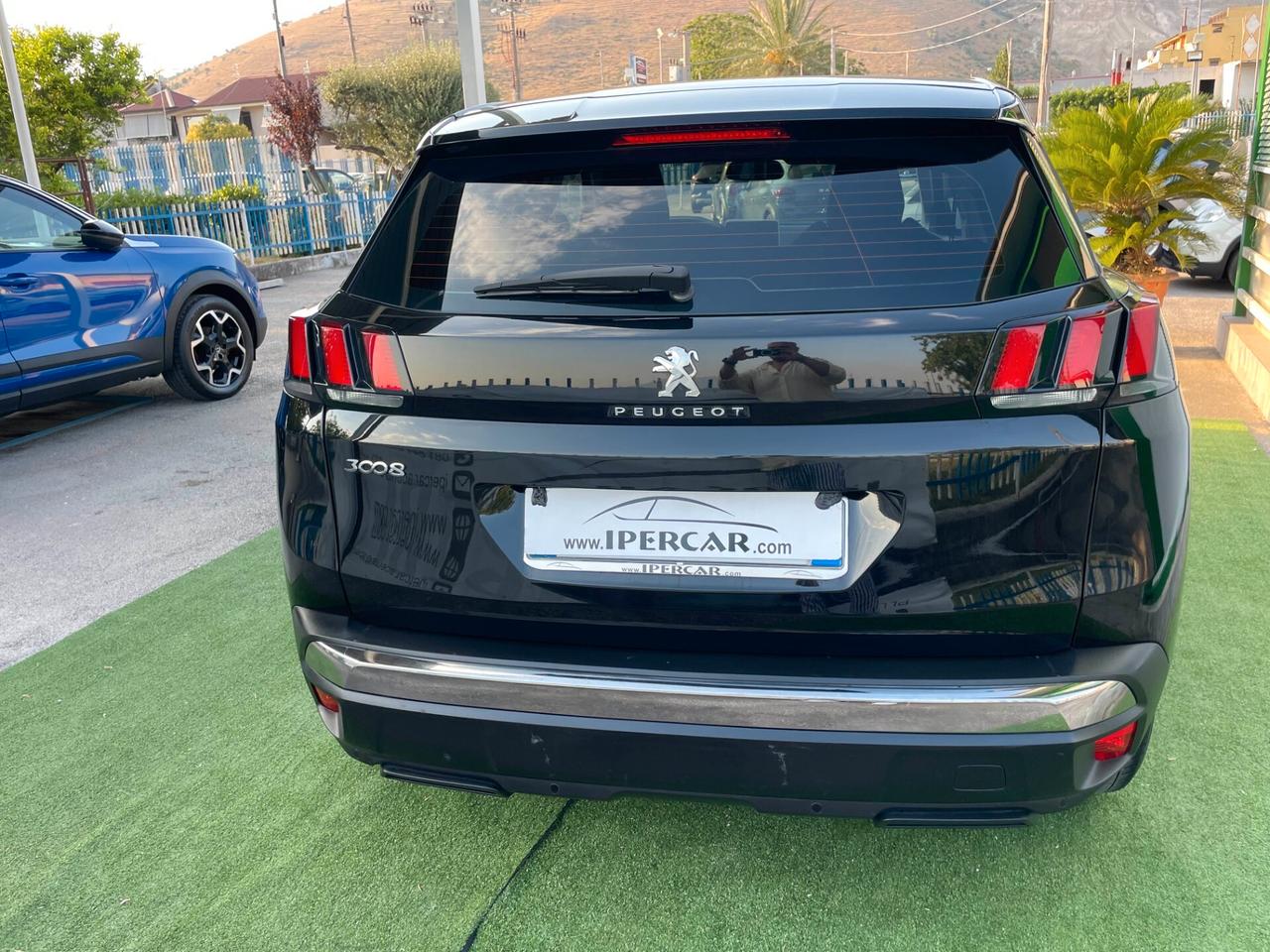 Peugeot 3008 BlueHDi 120 S&S Business