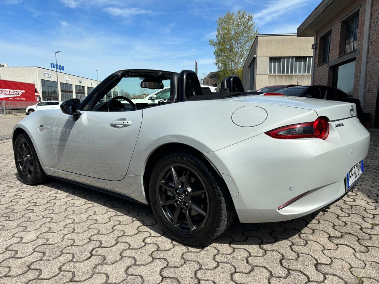 Mazda MX-5 1.5L Skyactiv-G