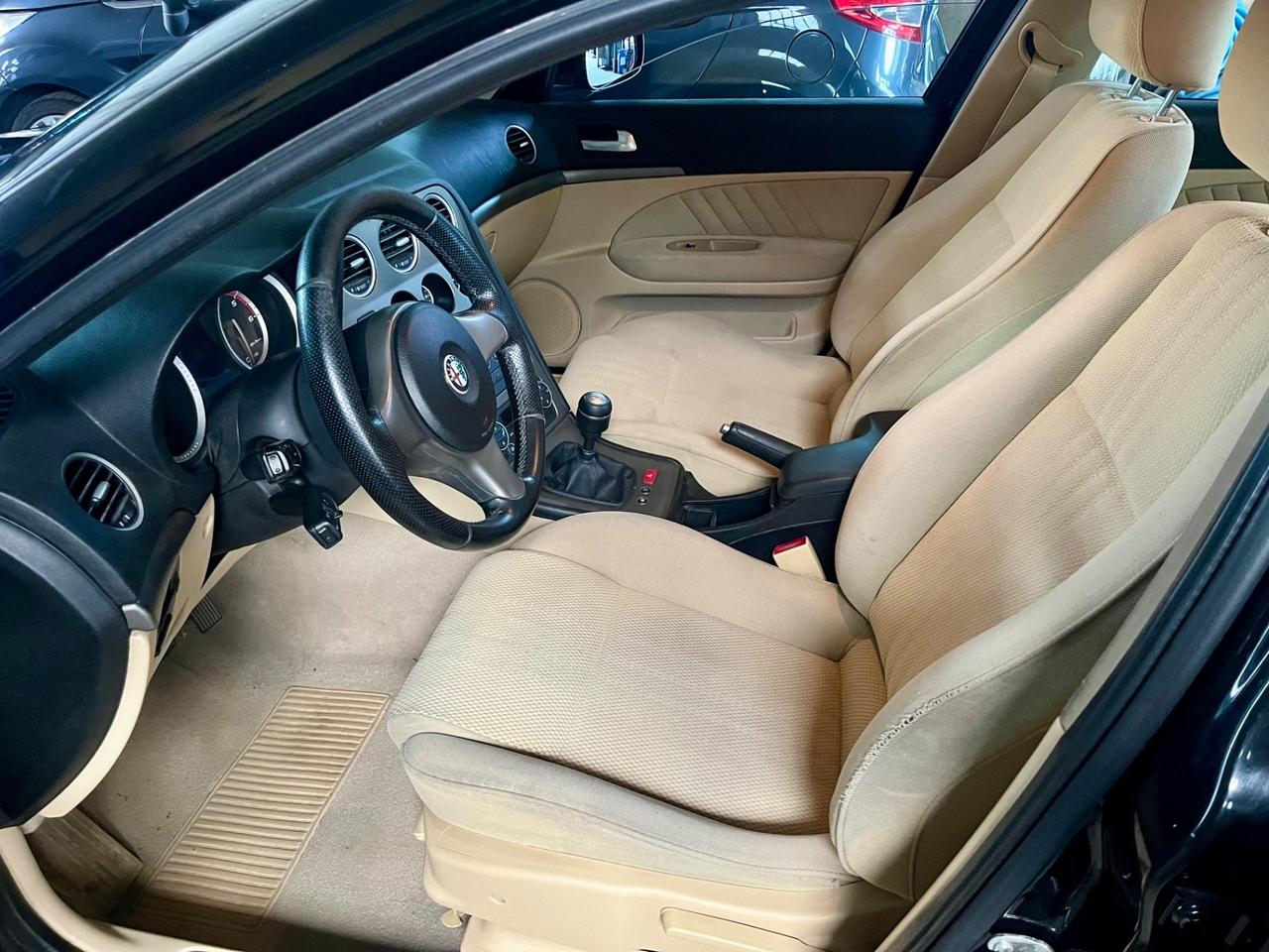 Alfa Romeo 159 1.9 JTDm 16V Distinctive