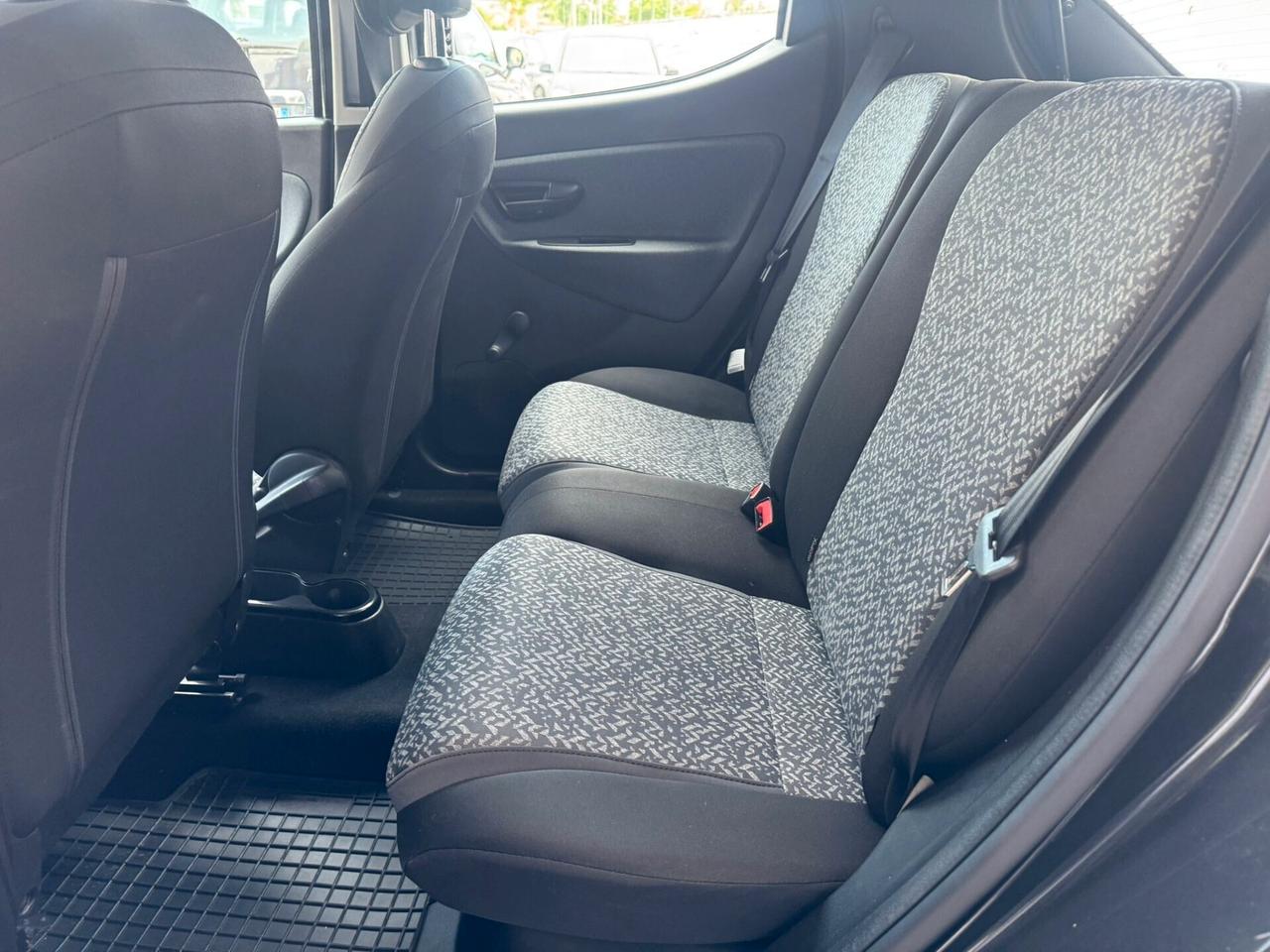 Lancia Ypsilon 0.9 TwinAir 5 porte Metano Ecochic Gold