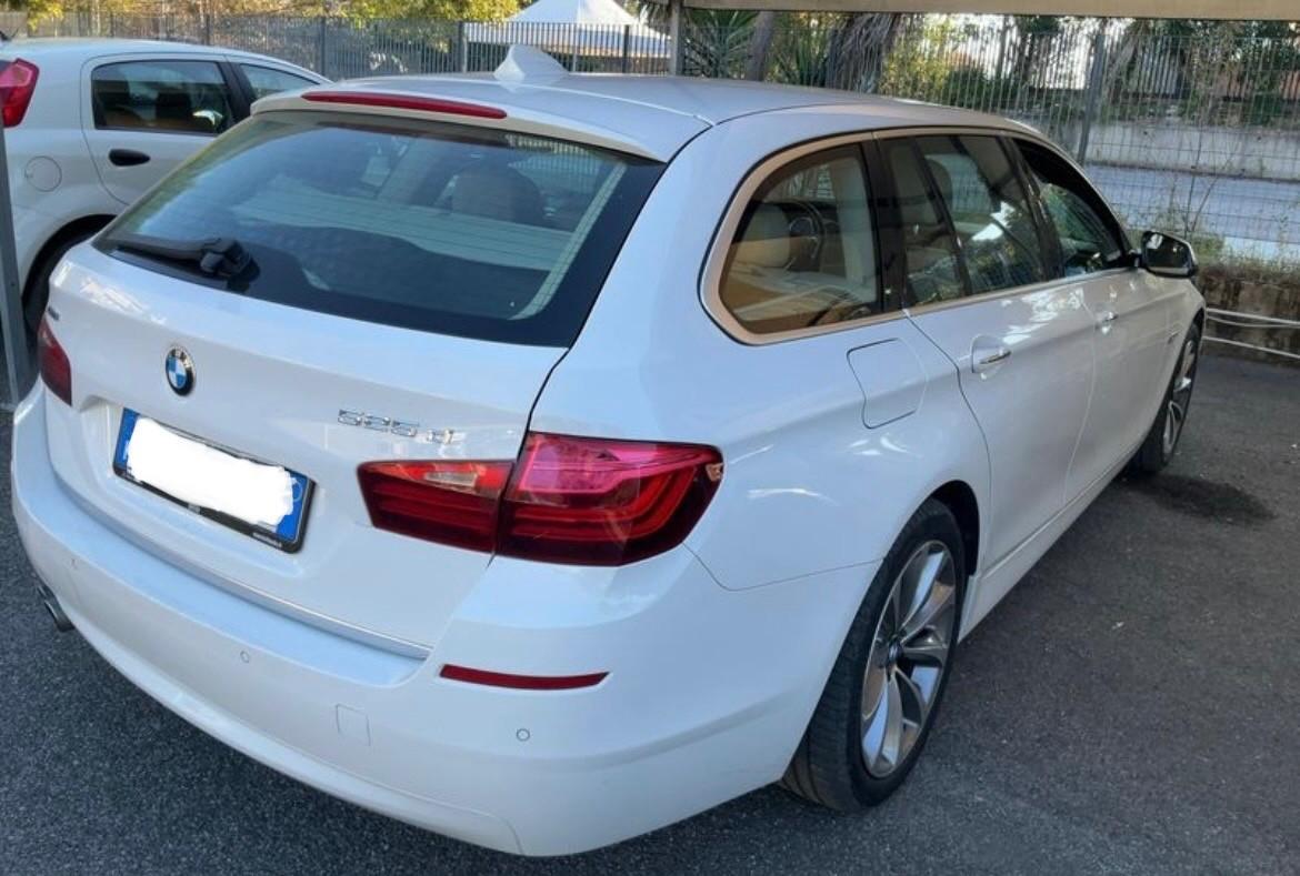 Bmw 525d XDrive Touring Luxury - 2014