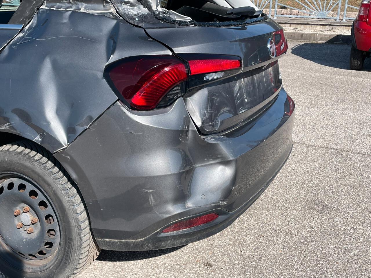 Fiat Tipo 1.4 5 porte Lounge "INCIDENTATA"