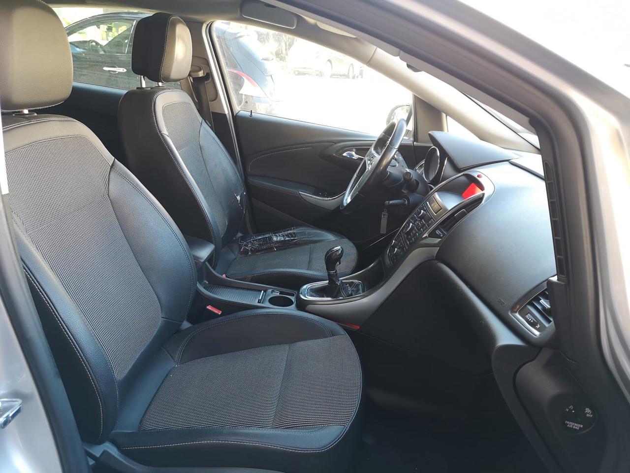 Opel Astra 1.7 CDTI 110CV 5p 2011