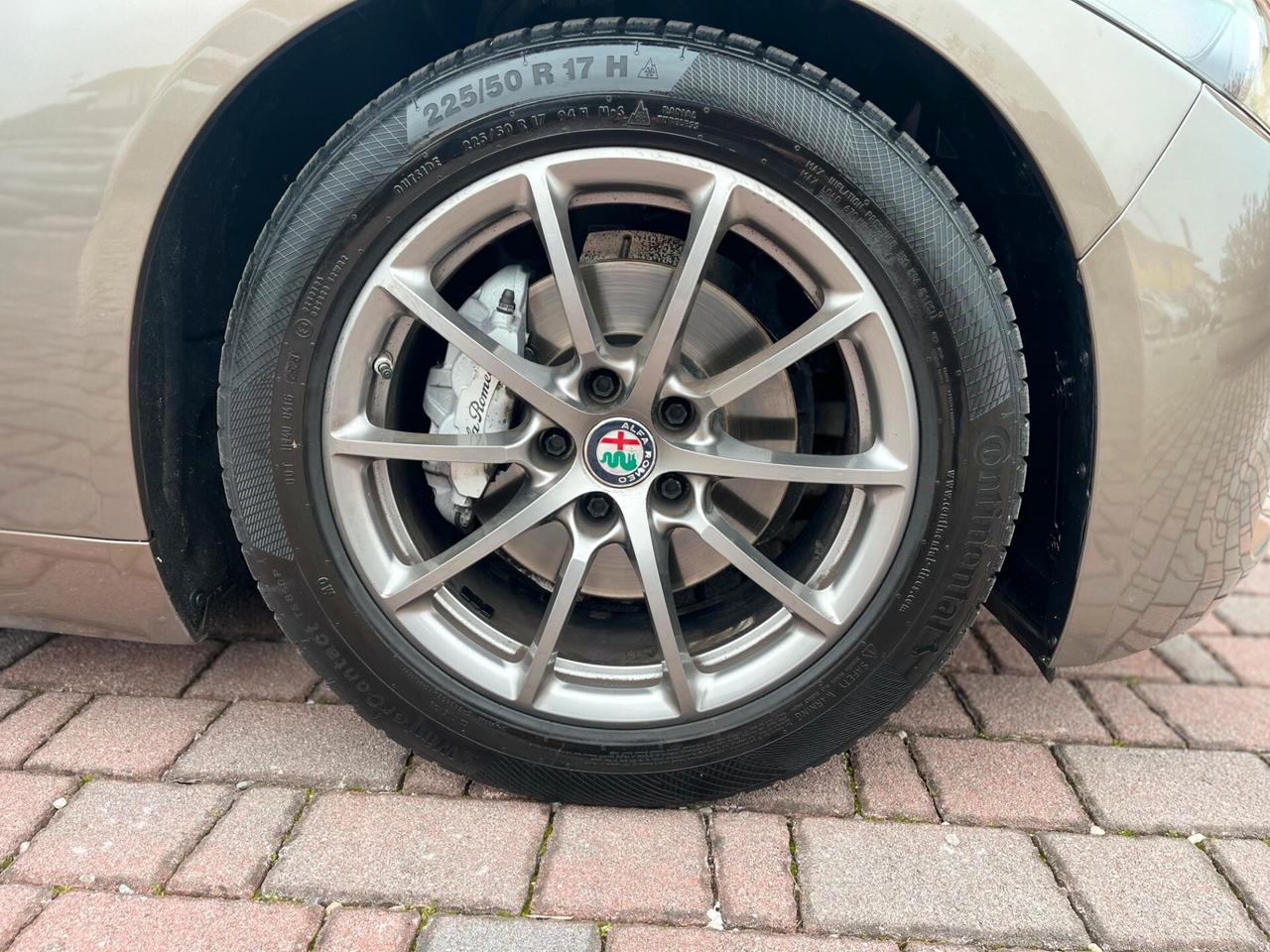 Alfa Romeo Giulia 2.2