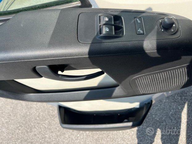 PEUGEOT Boxer 335 3.0 HDi 177CV Autocarro + IVA