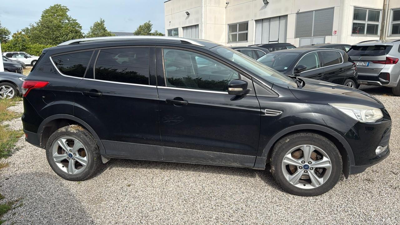 Ford Kuga 2.0 TDCI 120 CV S&S 2WD Titanium