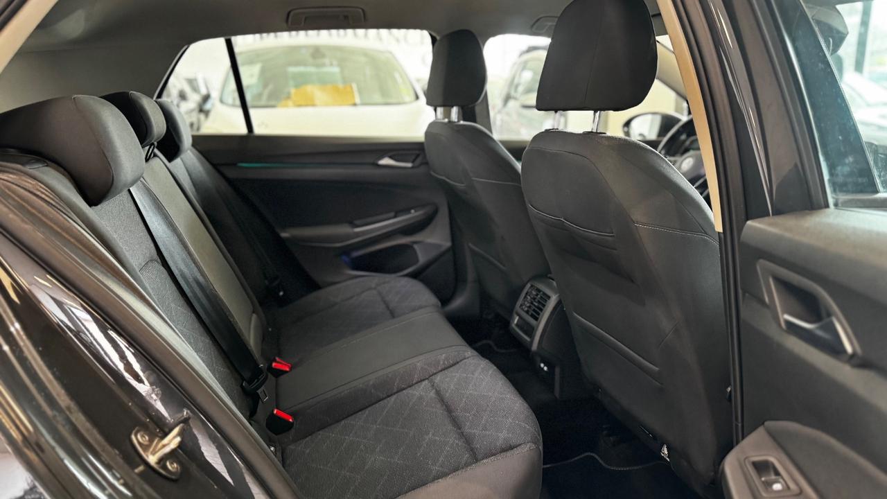 Volkswagen Golf 2.0 TDI 150 CV DSG SCR