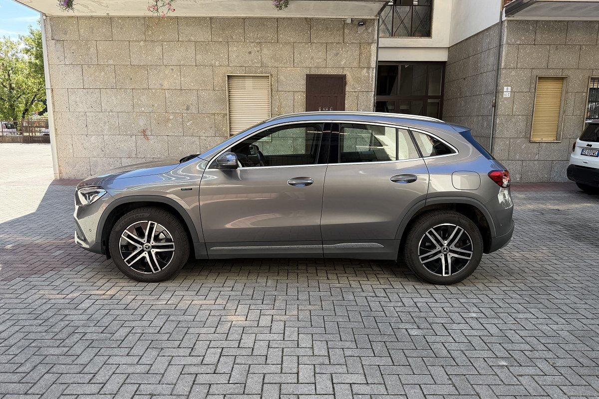 MERCEDES GLA 250 e EQ-Power Automatic Sport Plus