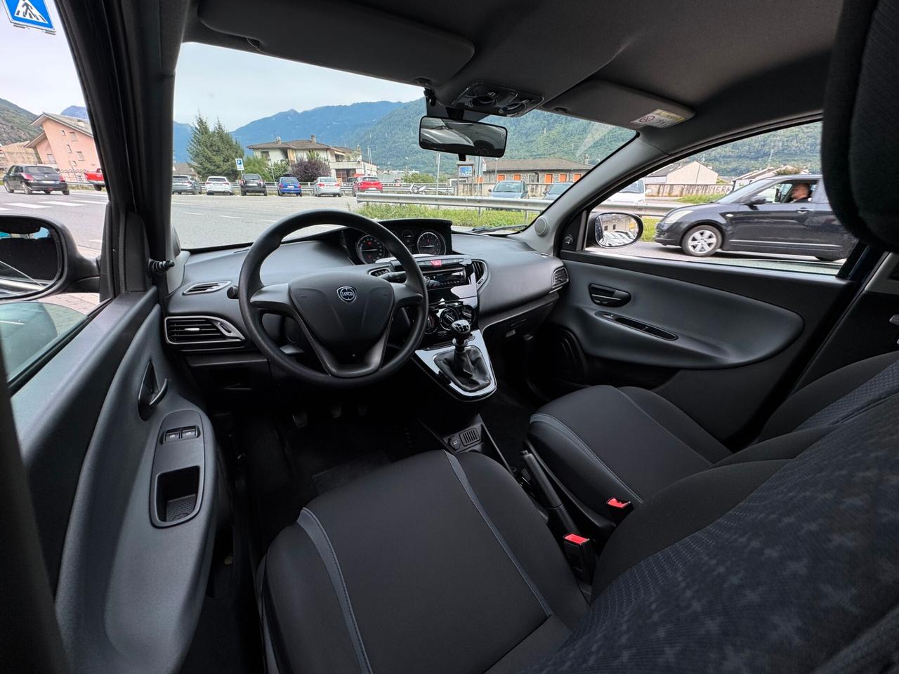 LANCIA YPSILON 1.2cc 69 CV 5 porte BENZINA