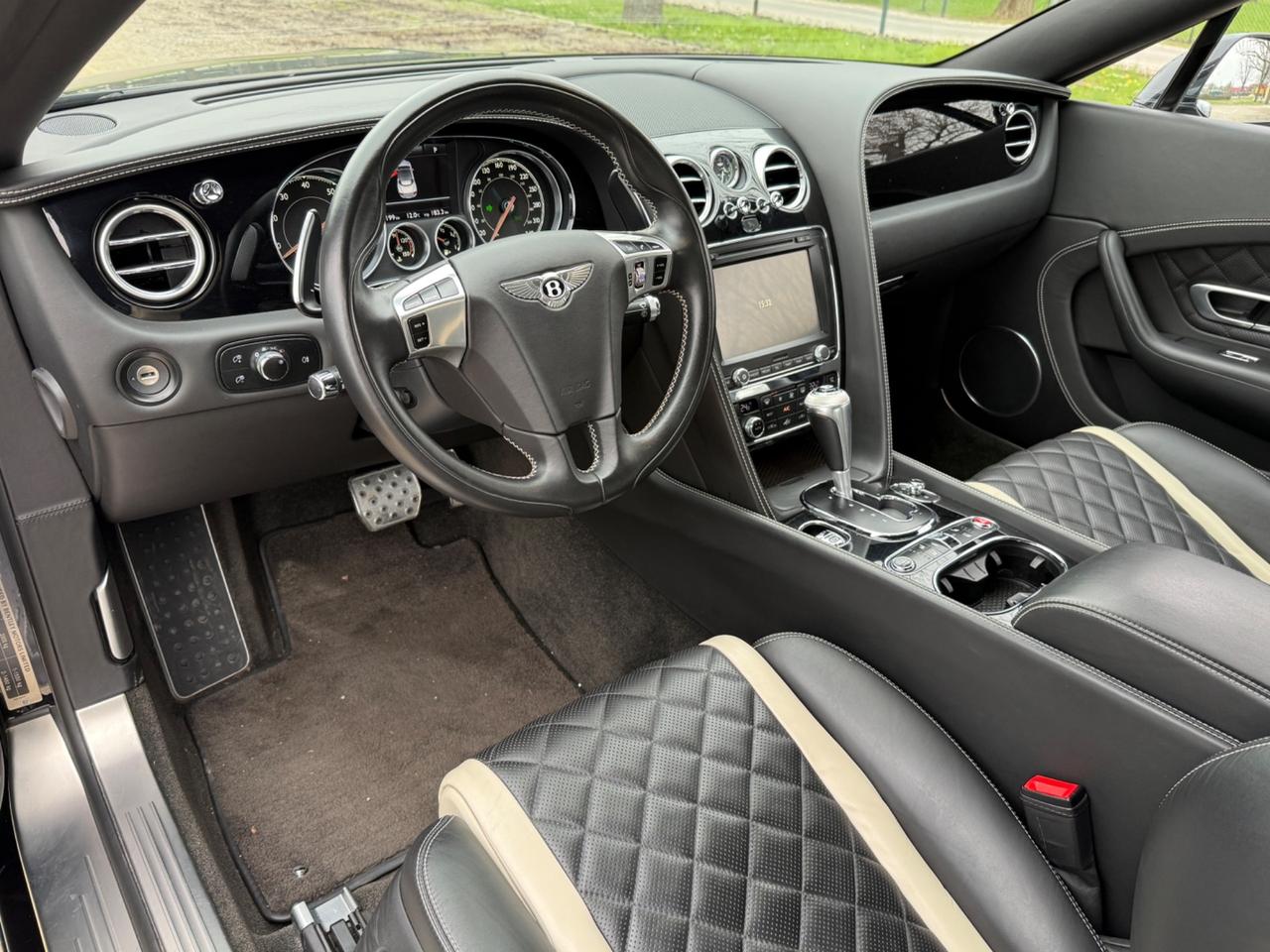 Bentley Continental GT V8 S Convertible - PRICE TOP EU