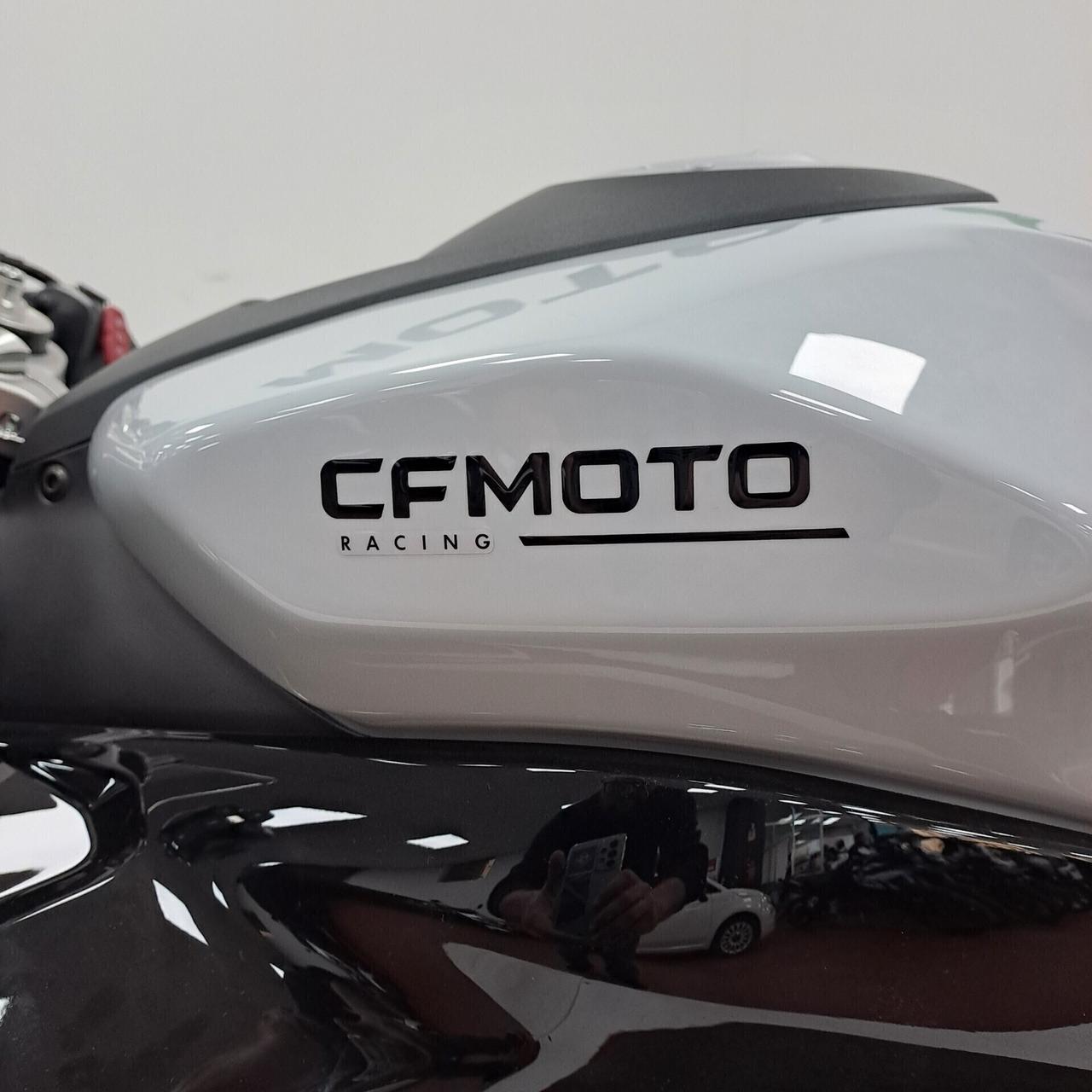 CFMOTO 675 SR-R PATENTE A2