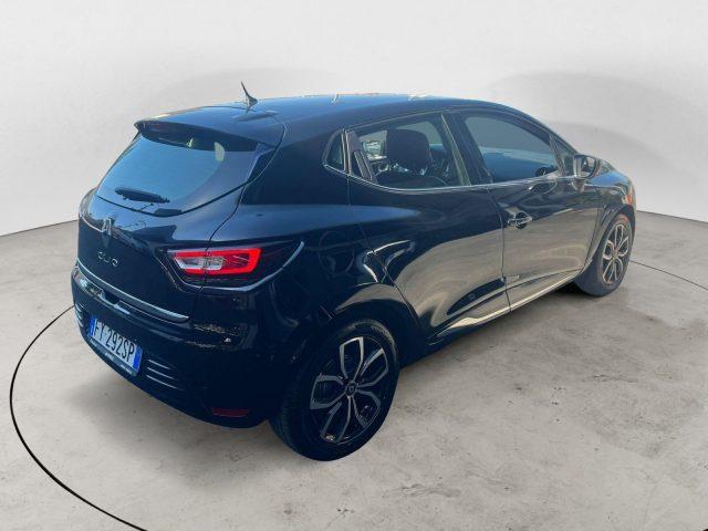 RENAULT Clio TCe 90 5 porte Moschino Zen