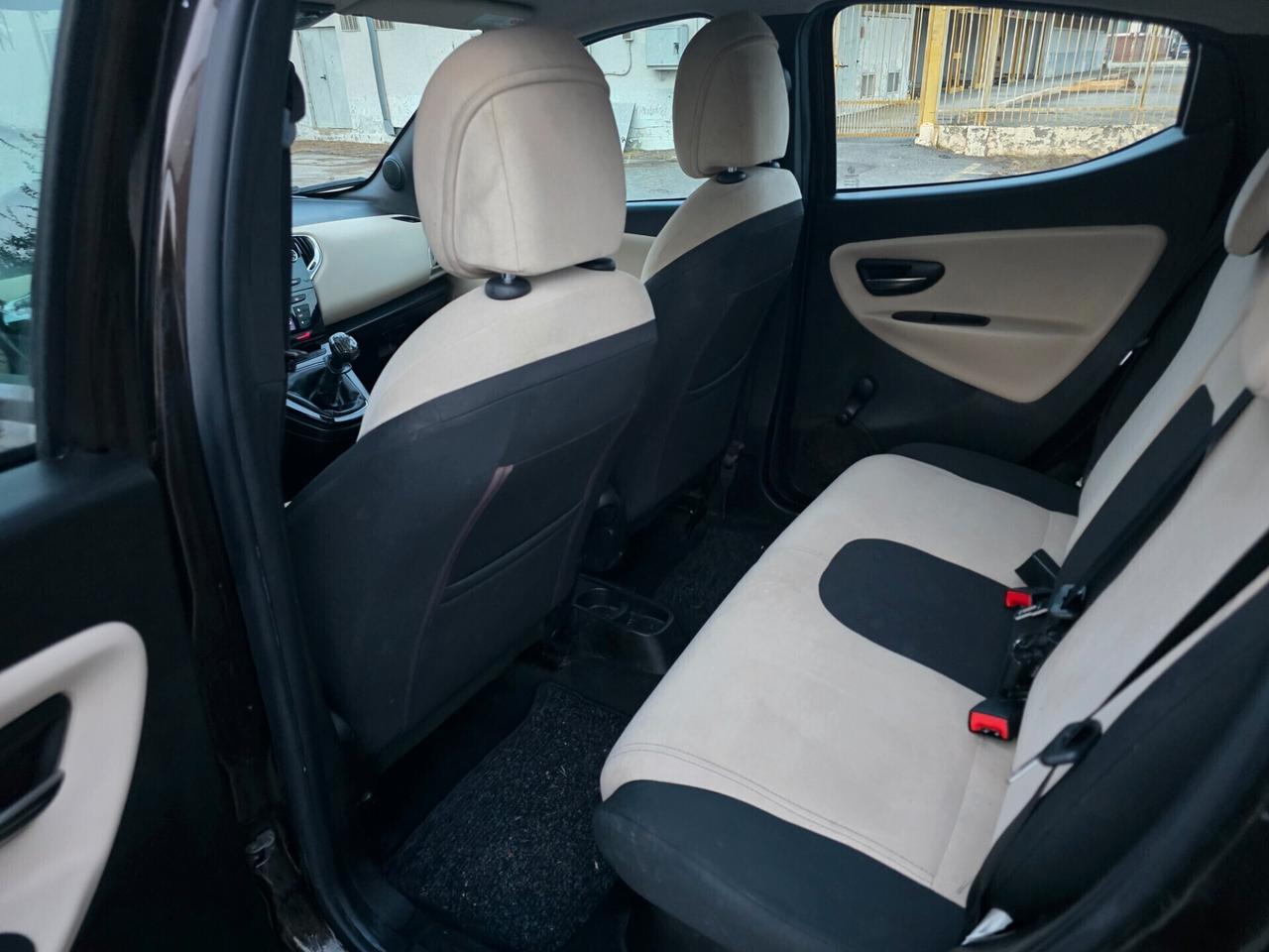 Lancia Ypsilon 1.2 69 CV 5 porte GPL Ecochic Gold