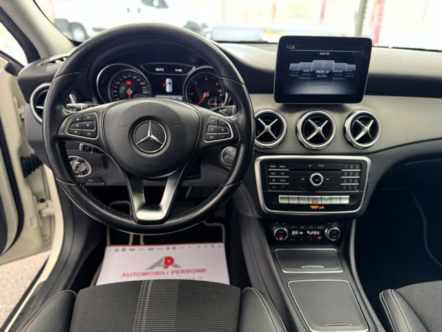 MERCEDES-BENZ GLA 180 d Automatic Sport (Tetto/Navi/Retro/Led)