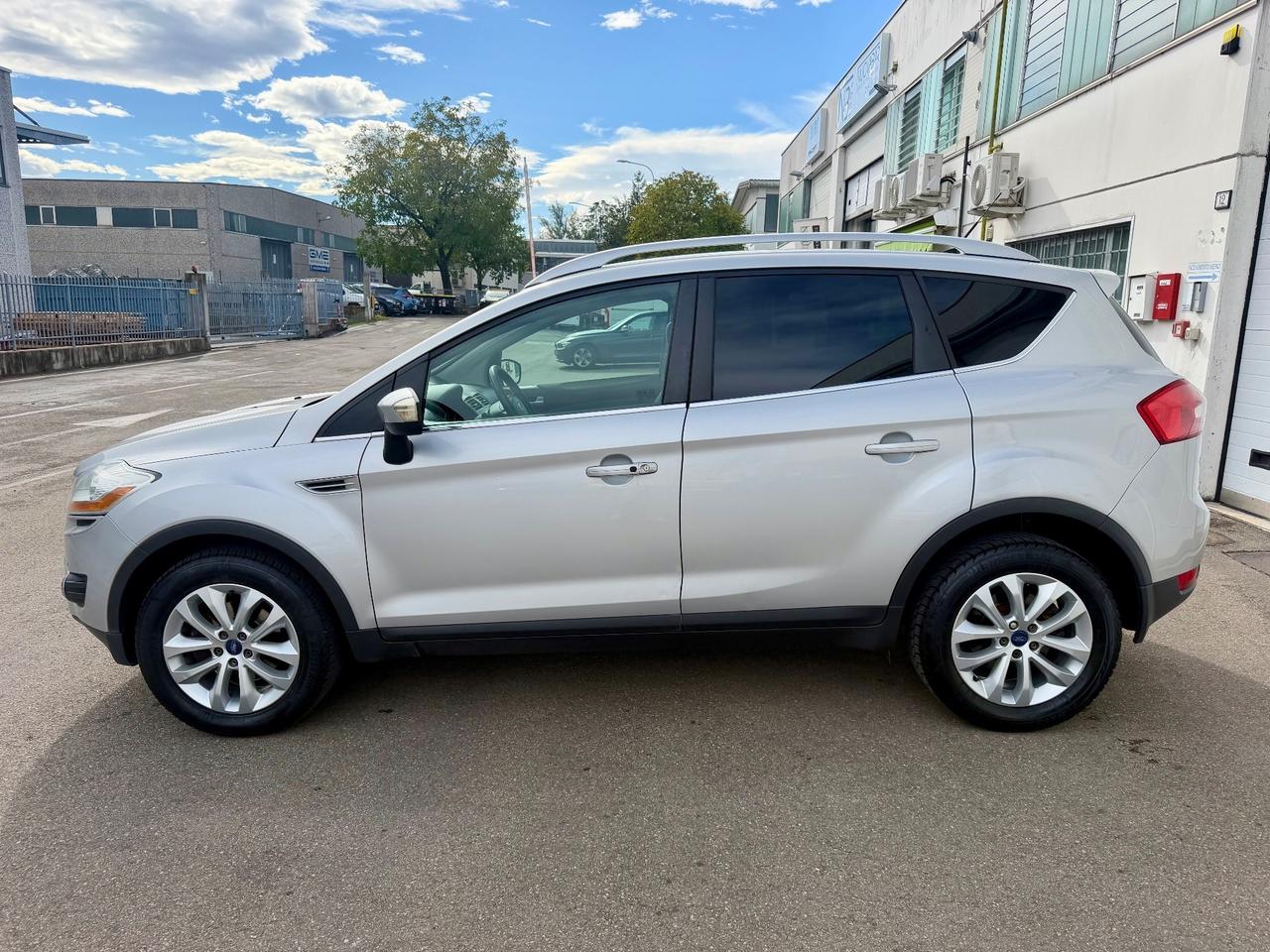 Ford Kuga 2.0d 4WD Titanium 2012 187.000km tagliandata