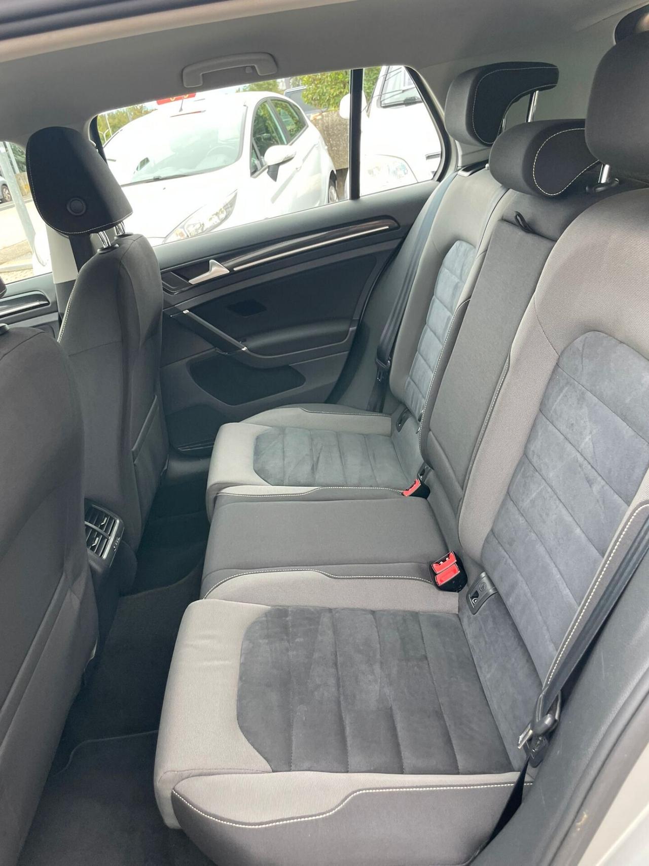 Volkswagen Golf 1.6 TDI 110 CV 5p. Executive BlueMotion Technology