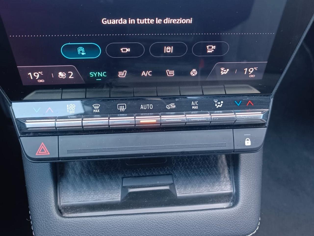 Renault Megane E-Tech Electric Techno EV60 AC22