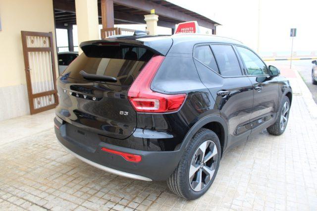 VOLVO XC40 B3 automatico Core-PRONTA CONSEGNA