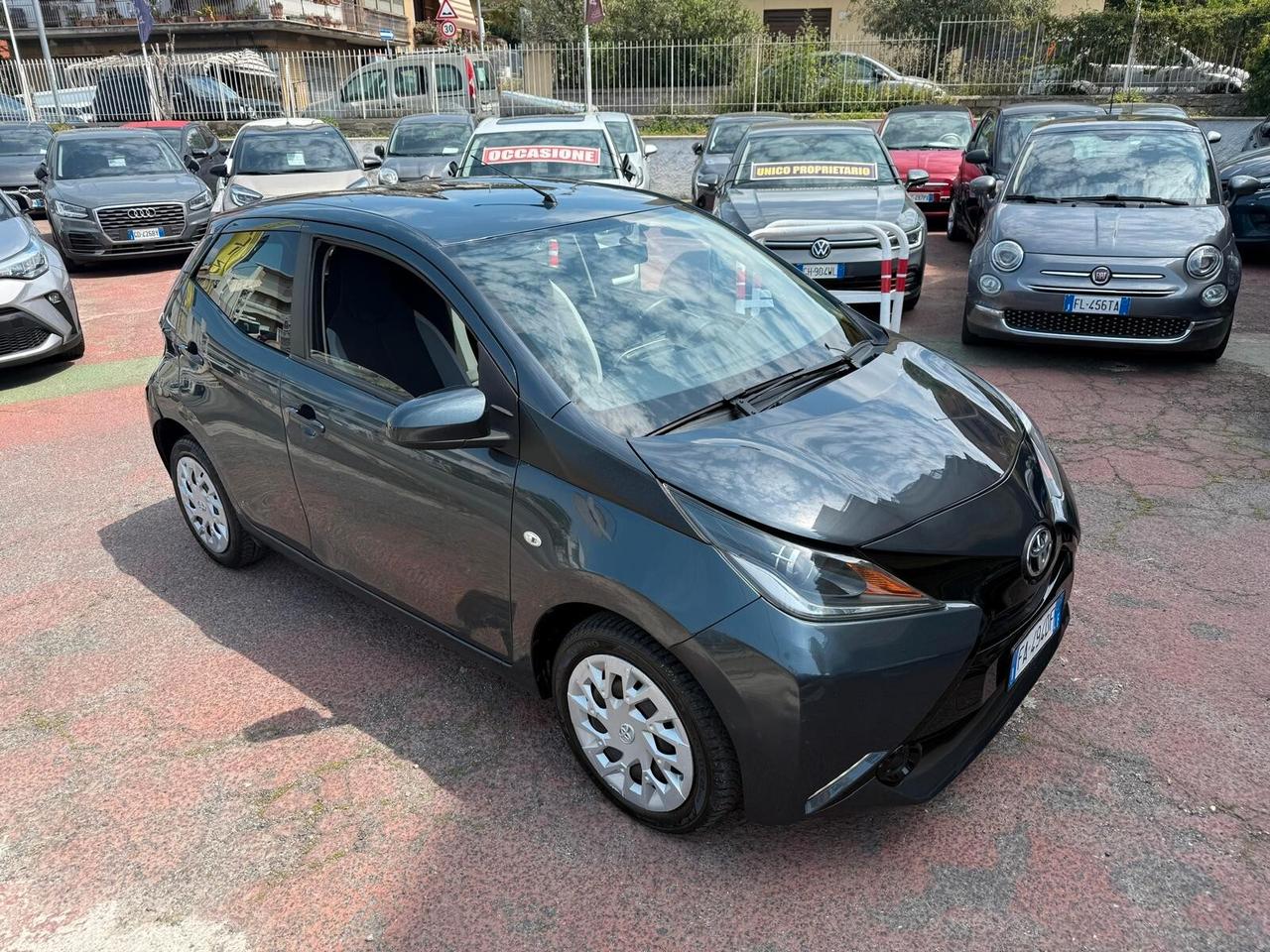 Toyota Aygo 69 CV *RETROCAMERA