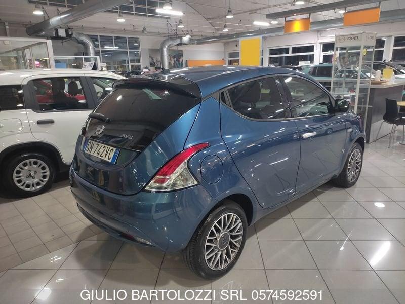 Lancia Ypsilon 1.0 FireFly 5 porte S&S Hybrid Gold Plus