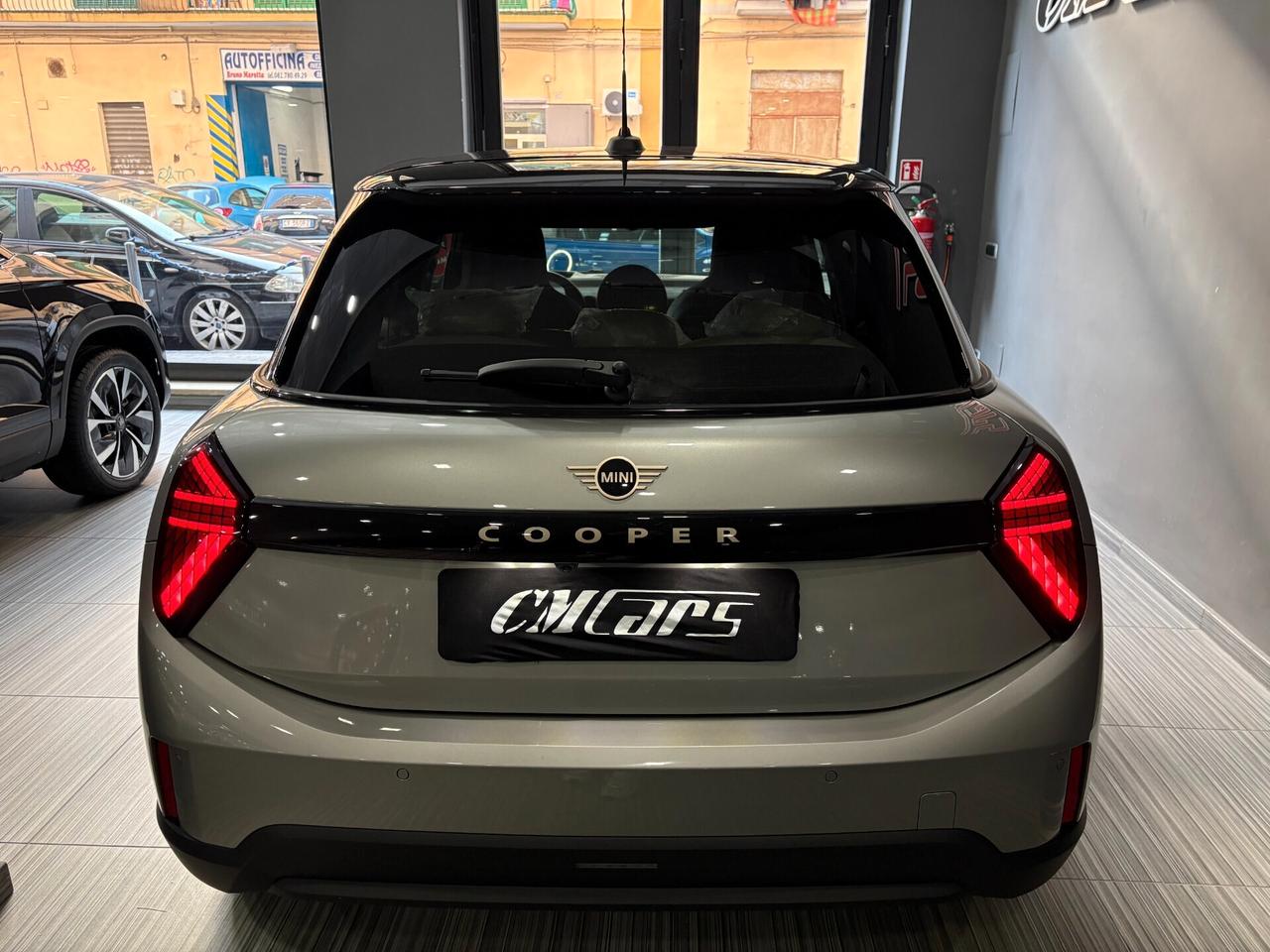 MINI Cooper C 1.5 156cv Automatica Favoured ITALIANA Km0