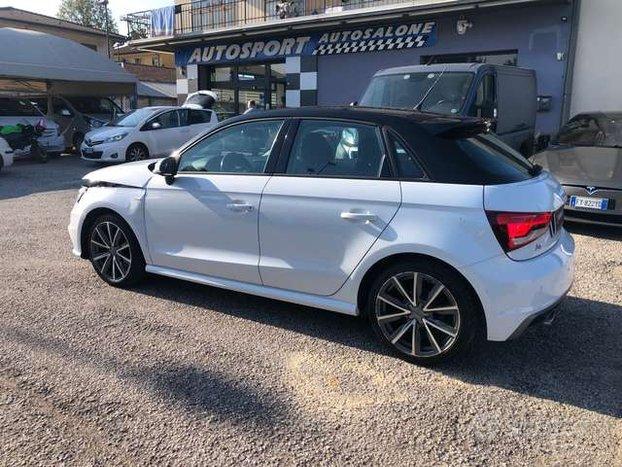 Audi A1 auto incidentata