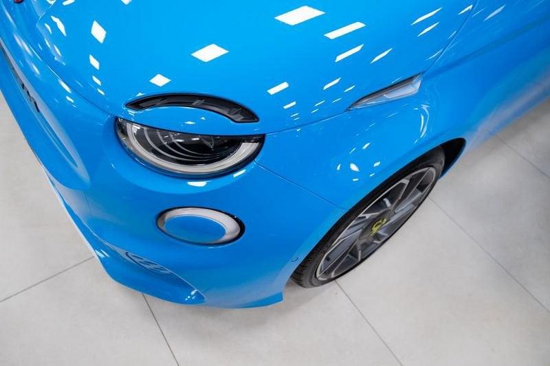 Abarth 500e 42 kWh Turismo