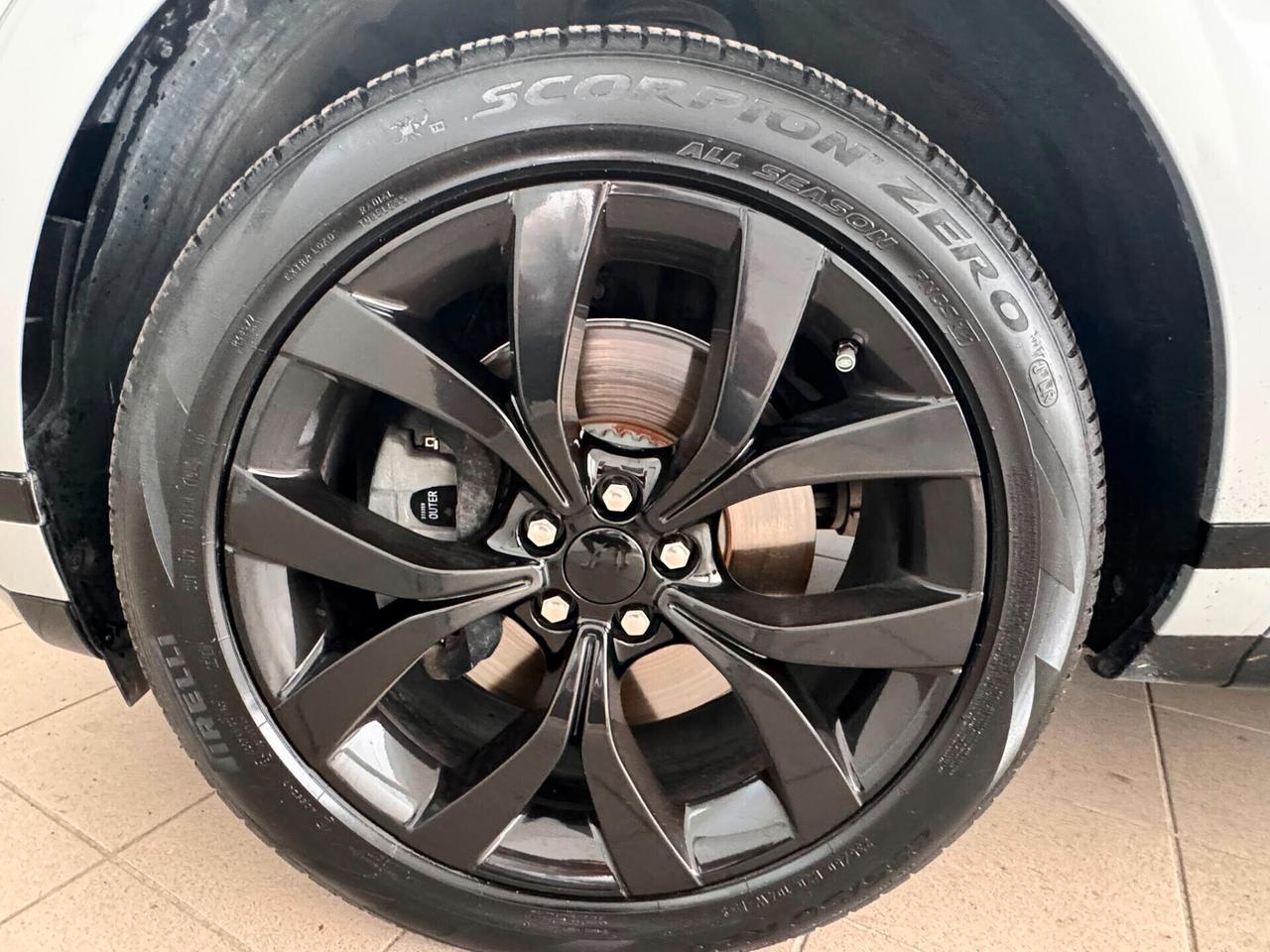 Land Rover Range Evoque 2.0d i4 mhev R-Dynamic SE