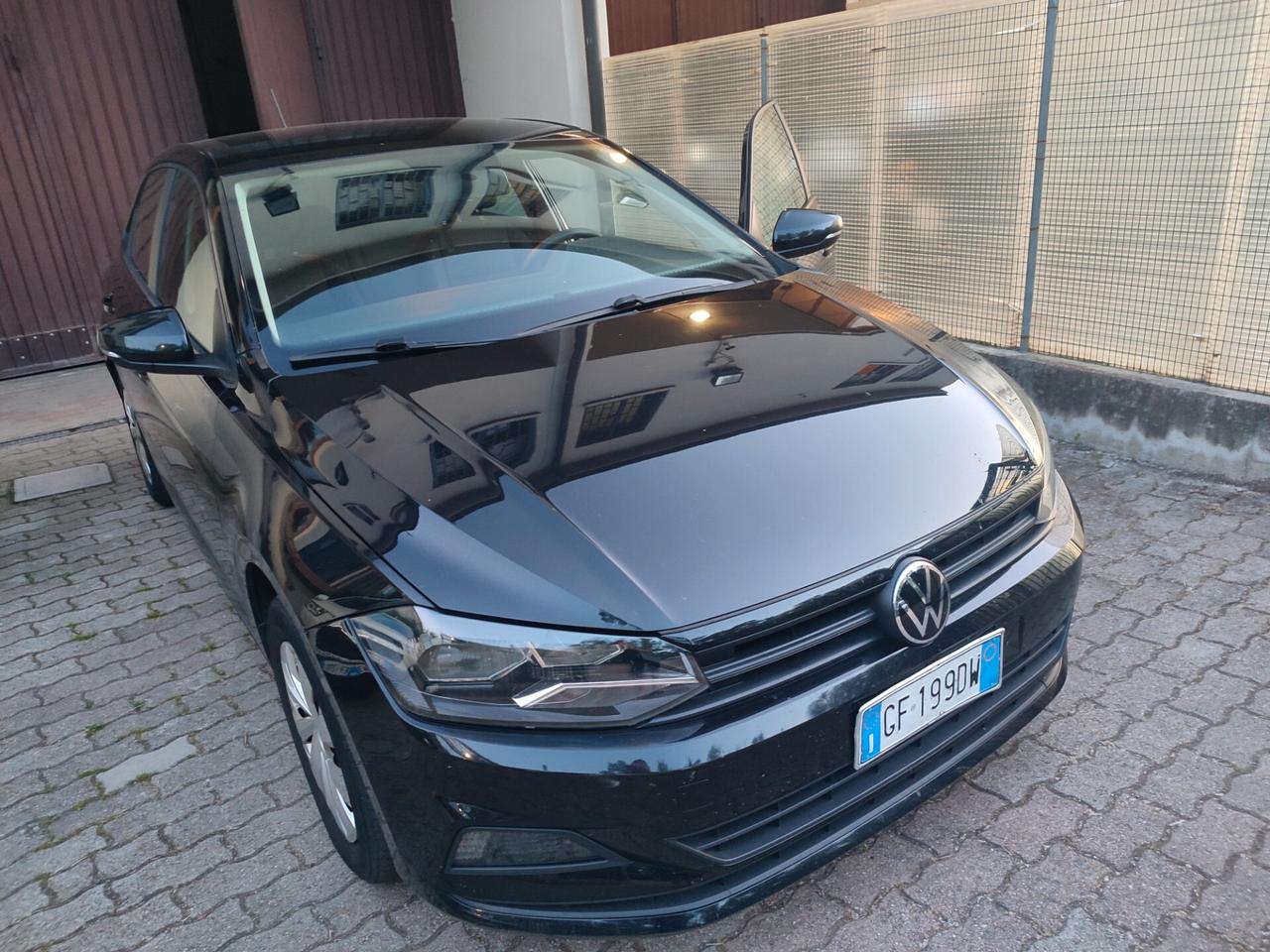 VOLKSWAGEN POLO DEL 2021 TGI A METANO DI CASA