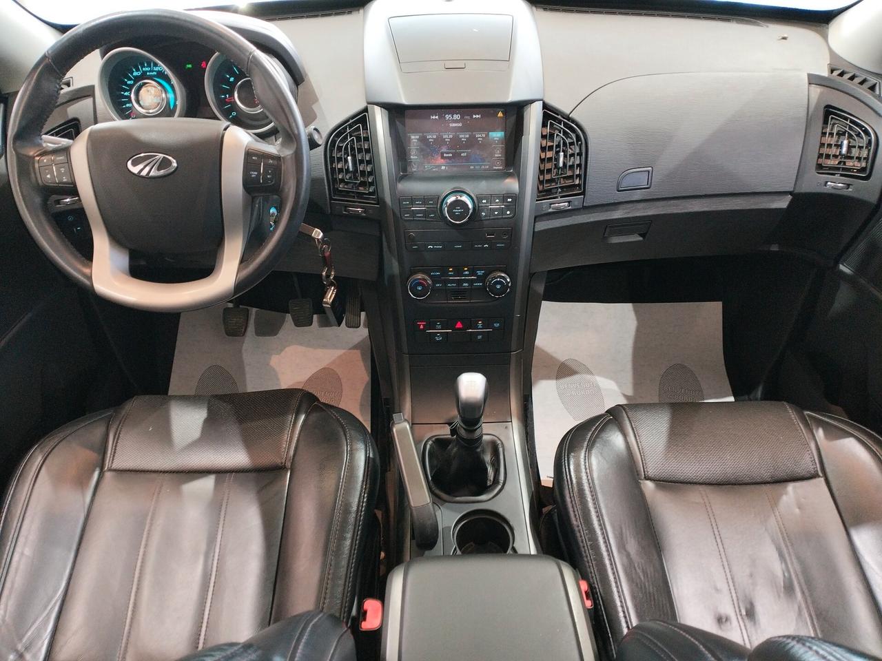 Mahindra XUV500 2.2 16v W8 awd M1 E6 *7 POSTI*56.000 KM*