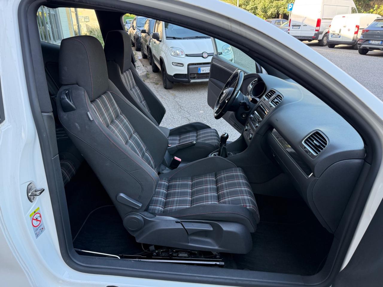 Volkswagen Golf GTI 2.0 TSI 3p.