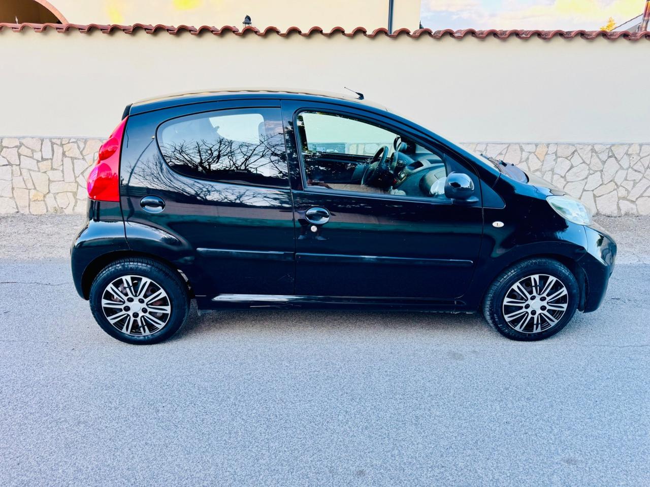 Peugeot 107 1.0 68CV 5p. Plaisir