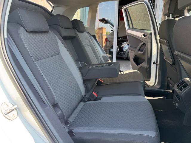 VOLKSWAGEN Tiguan 1.6 TDI SCR Sport BlueMotion Technology R LINE
