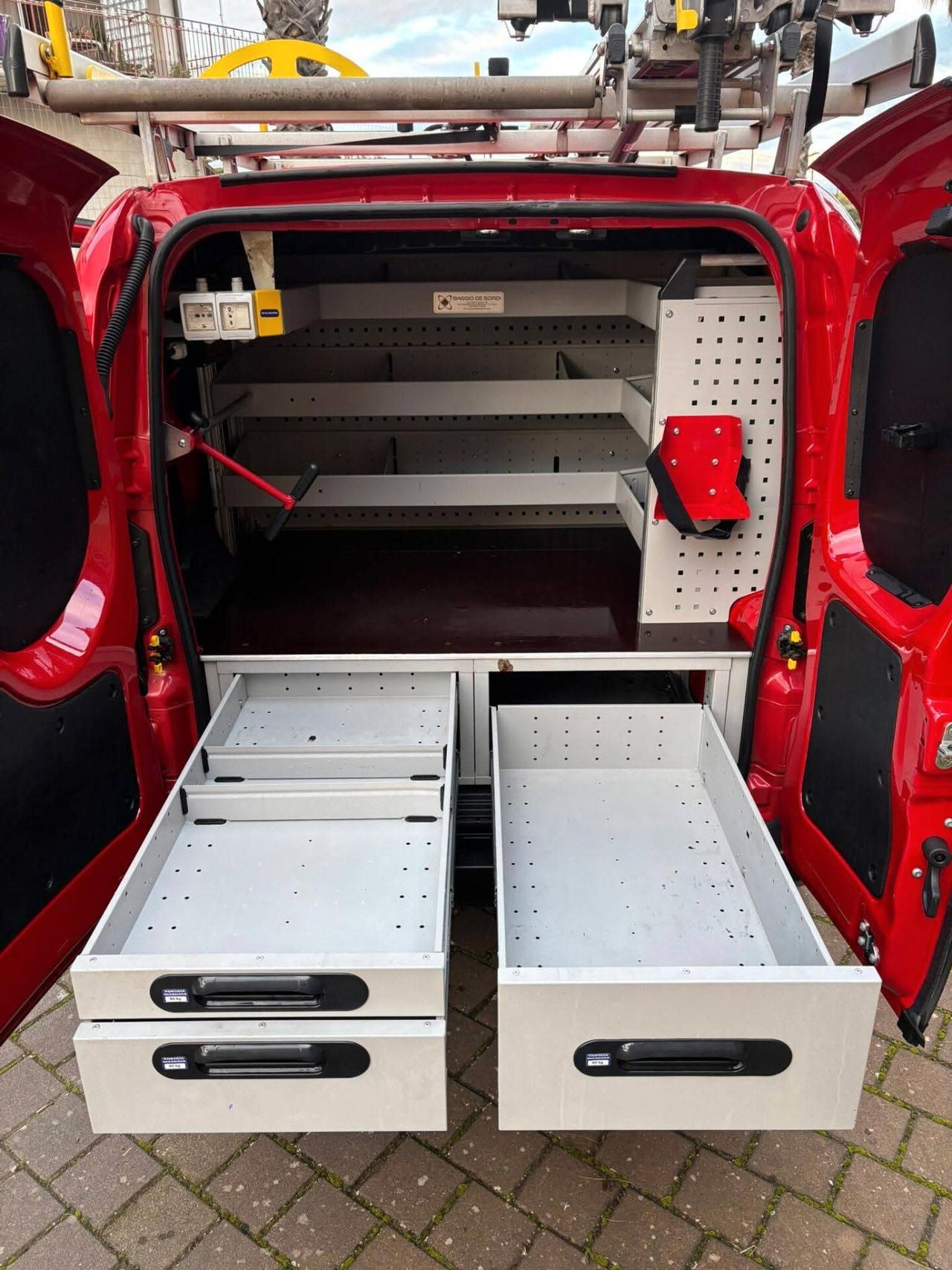 Fiat Fiorino 1.3 MJT 95CV Cargo