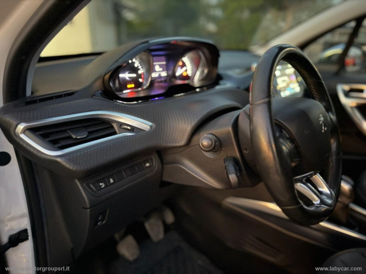 PEUGEOT 2008 PureTech 82 Allure