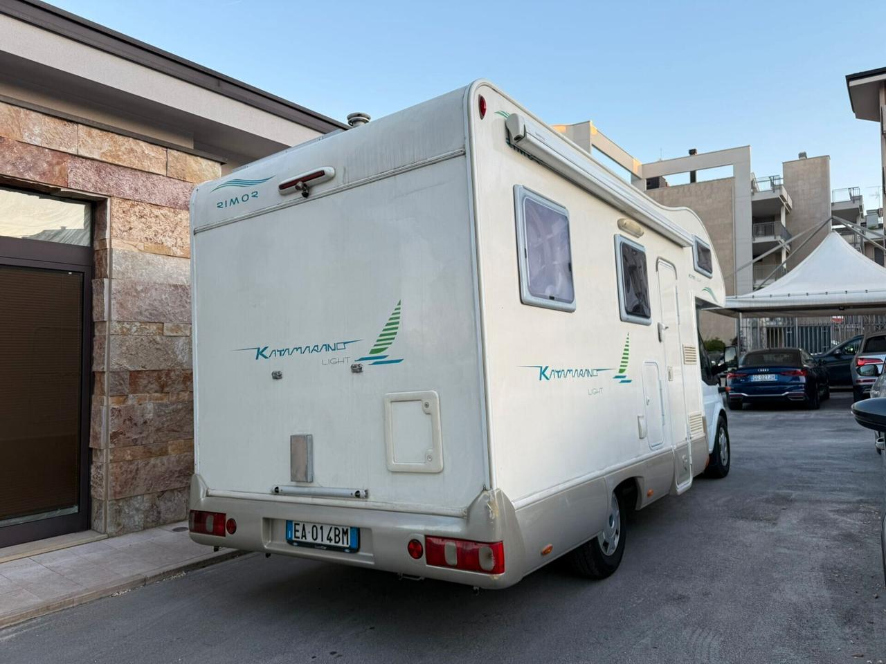 Ford KATAMARANO TRANSIT LIGHT