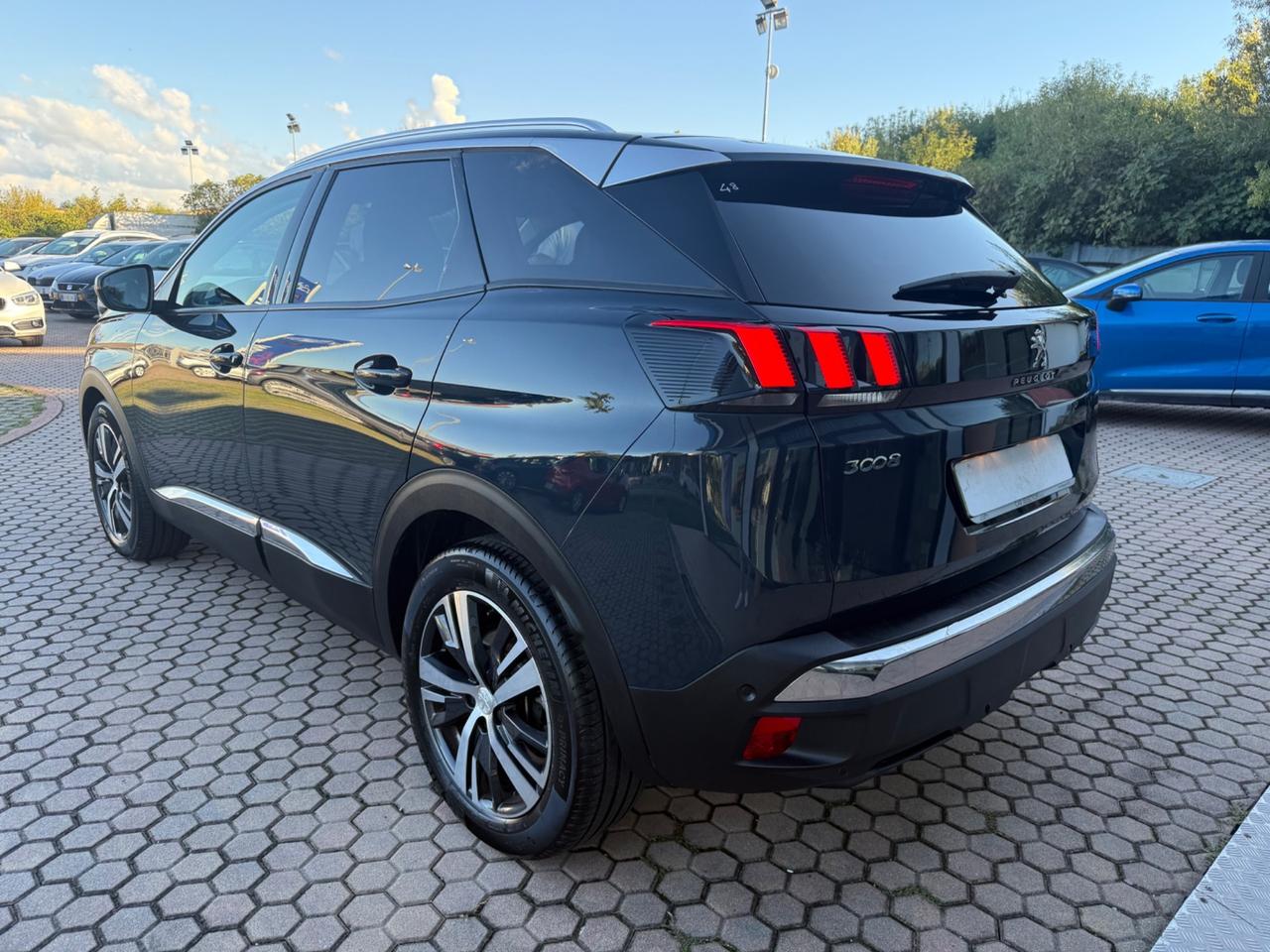 Peugeot 3008 BlueHDi 130 S&S EAT8 Allure
