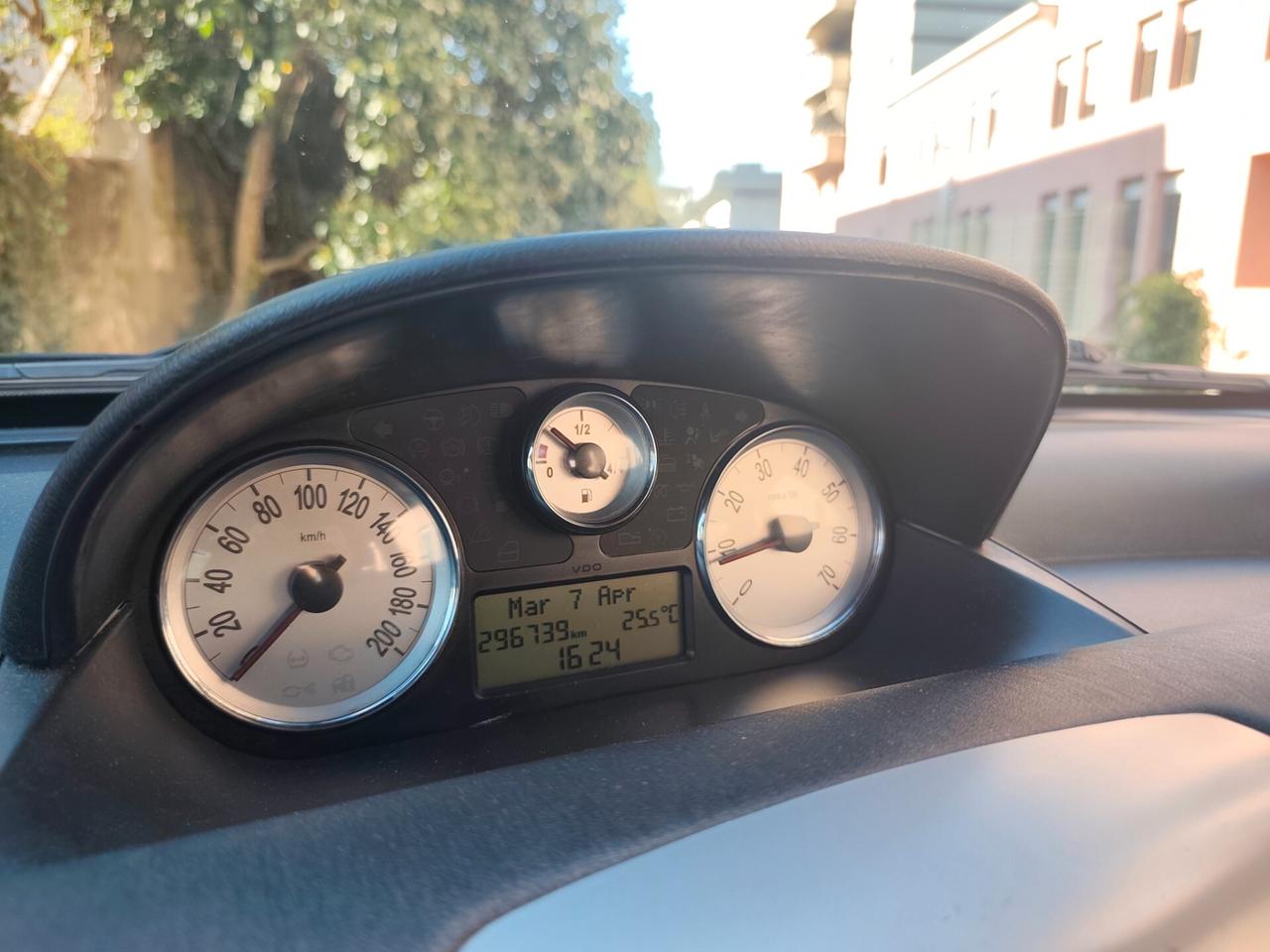 Lancia Ypsilon 1.2 Benz euro 4 cinghia fatta