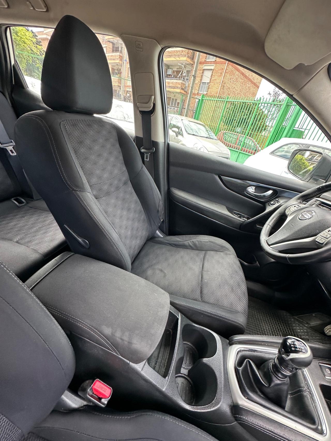 Nissan Qashqai 1.5 dCi Visia