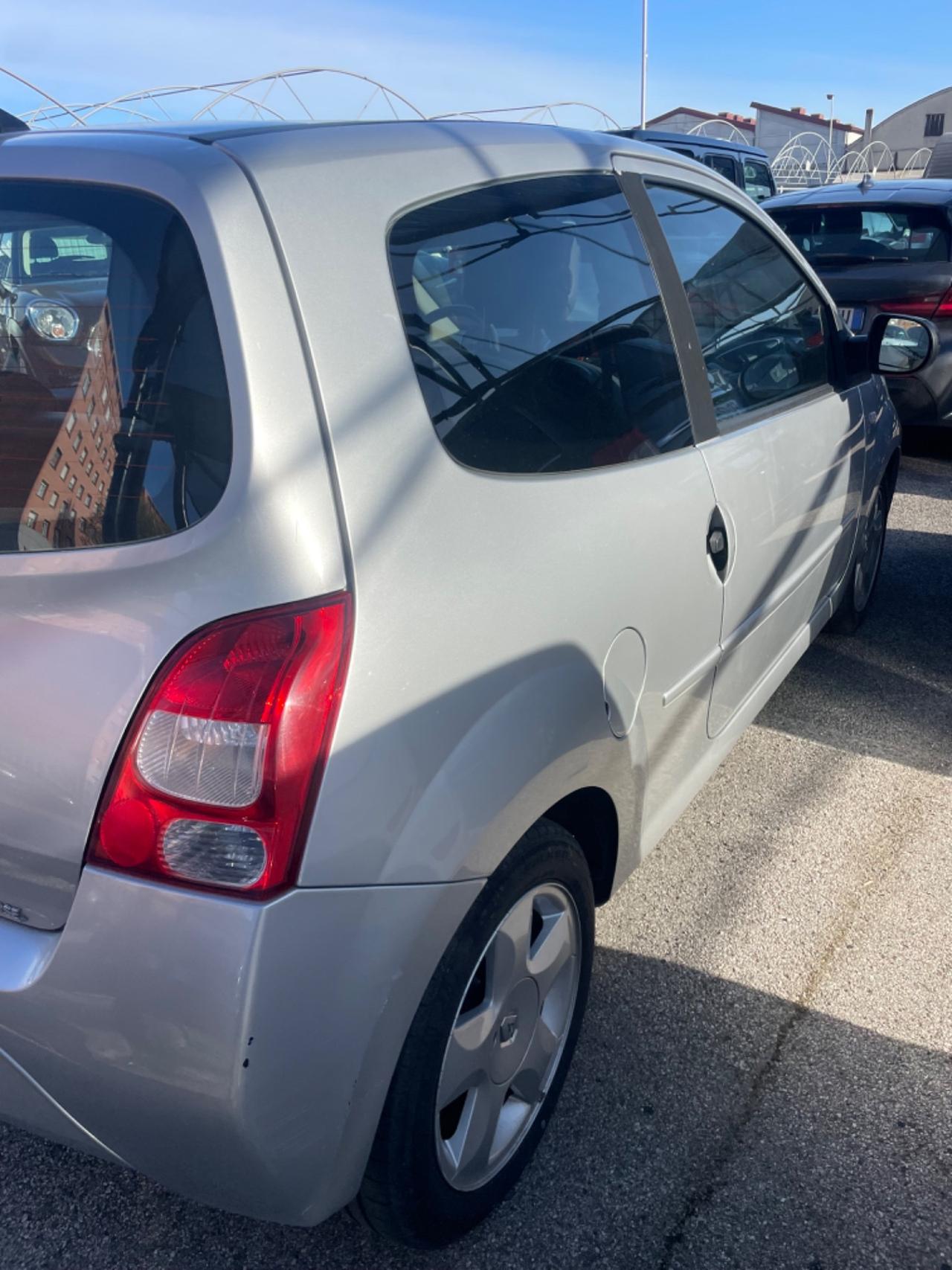 Renault Twingo 1.2 16V LEV SkyLight Benz/Gpl