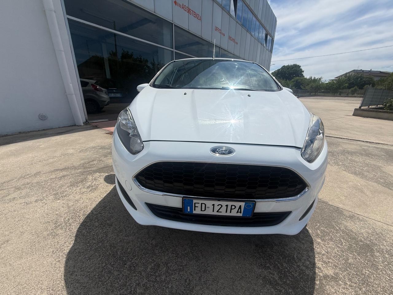 Ford Fiesta 1.2 60CV 5 porte Black & White Edition